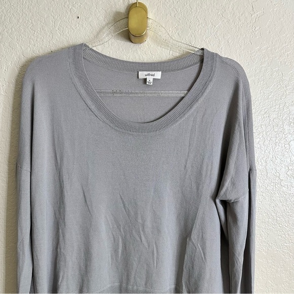 Aritzia Wilfred librement asymmetrical sweater size M - Picture 8 of 9
